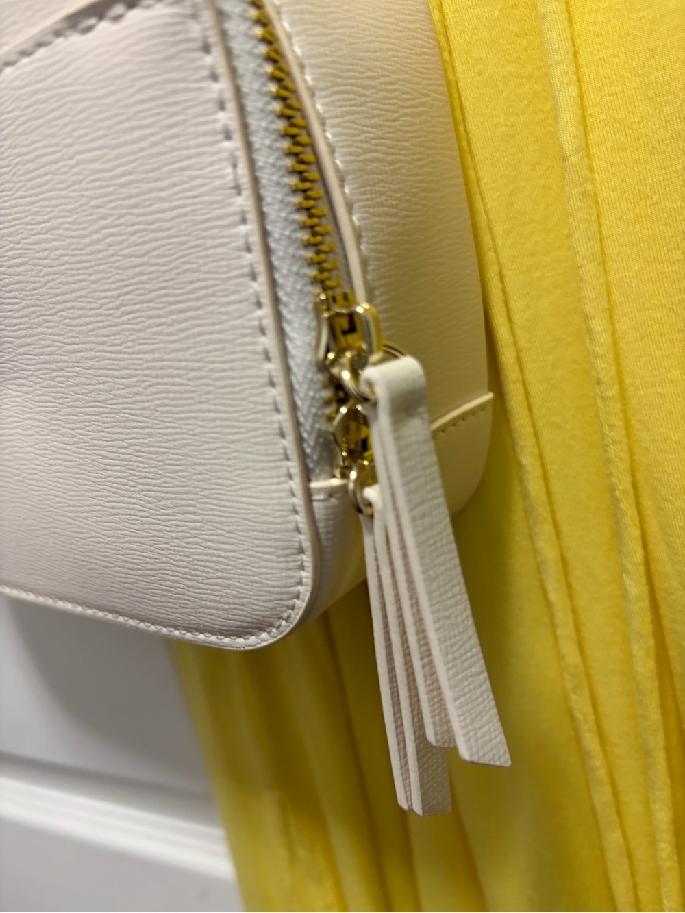 JM Collection Cream Crossbody Bag - Picture 6 of 14